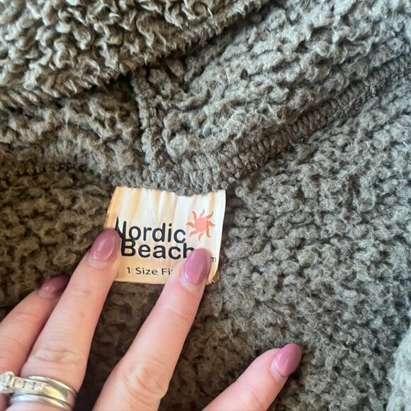 Nordic Beach Olive green teddy coat fuzzy jacket sweater OS - Picture 7 of 11